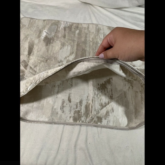 NEW Hotel Collection Distressed Chevron (1) Standard Sham - Picture 9 of 12